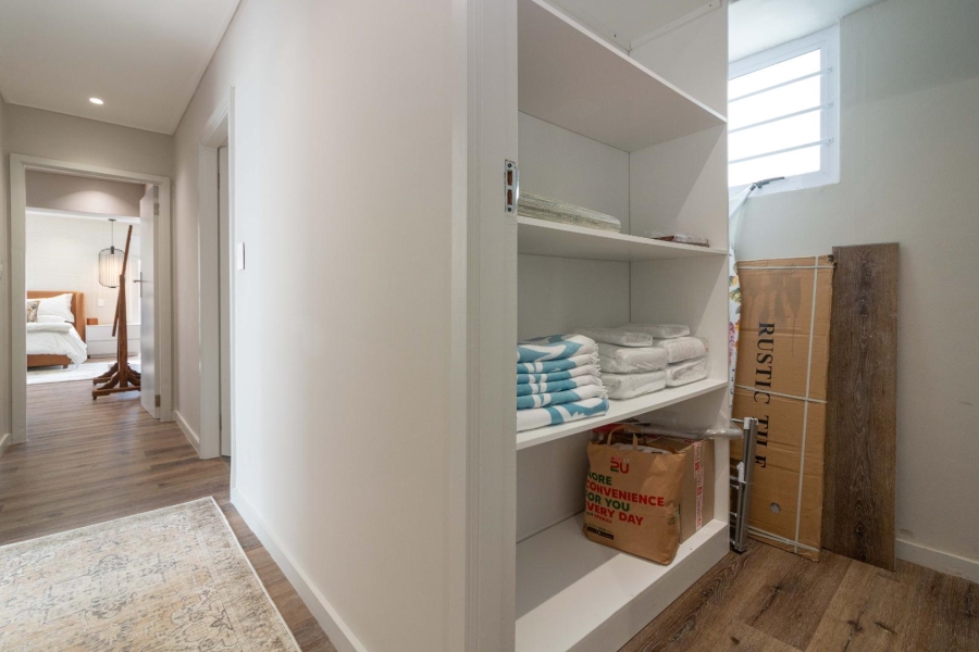 To Let 3 Bedroom Property for Rent in Sea Point Western Cape